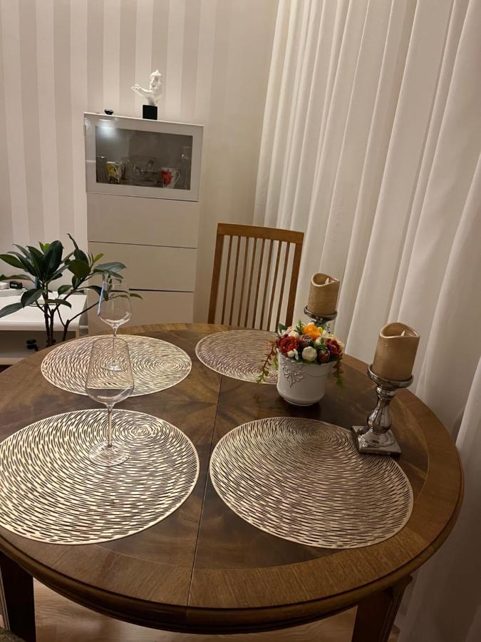 Provence Style Apartment In Old Town Klaipėda Buitenkant foto